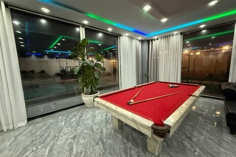 باغ عمارت استخردار سه خواب هاکان در چهارباغ