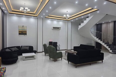 ویلا دوبلکس استخردار مبله سه خواب عمارت شاهان در کردان