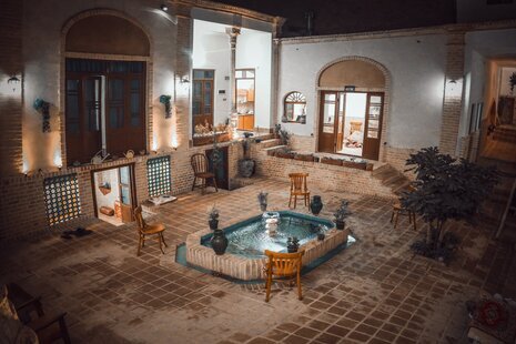 اتاق 3 در اقامتگاه بومگردی قم