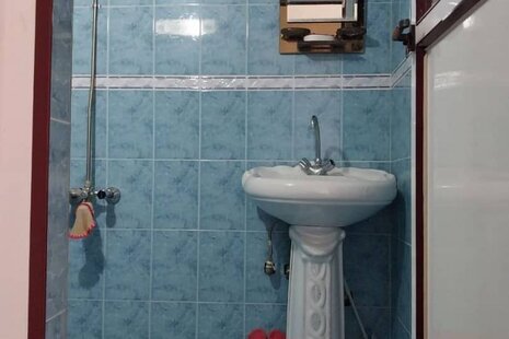 واحد تکخواب در طبقه اول ویلای کلاردشت