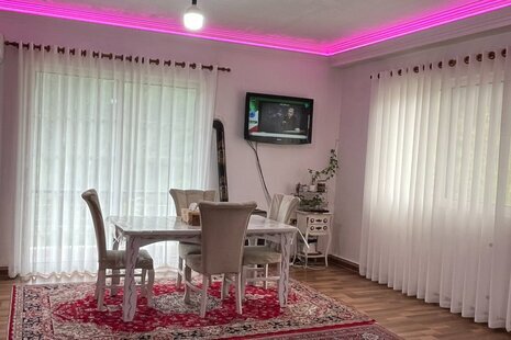 واحد تکخواب در طبقه اول ویلا شفت