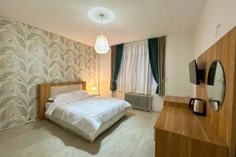 اتاق مبله دبل  302 در  فردوسی