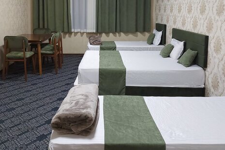 اتاق 3 نفره در هاستل کریمخان