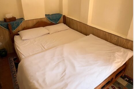 اتاق دبل گلناز  در بومگردی شیراز