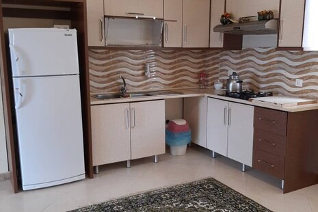 واحد تکخواب در طبقه دوم ویلای متل قو
