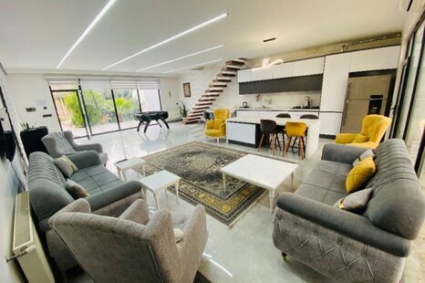 ویلا دوبلکس 3 خواب استخردار ملورین 2 در شهریار