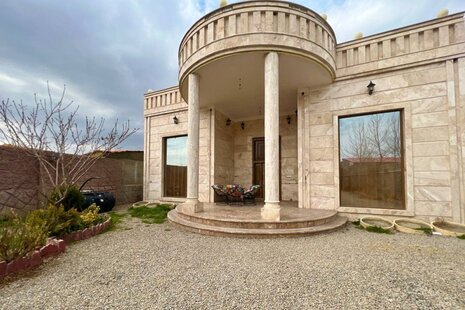 ویلا سه خواب استخردار سناتور در رودهن