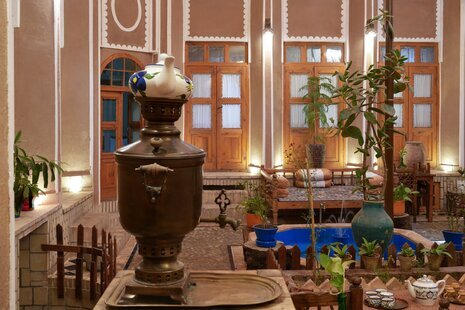 اتاق یاسی 101 در اقامتگاه بومگردی یزد
