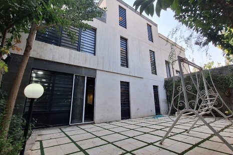 ویلا دوبلکس استخردار دوخواب در شیراز