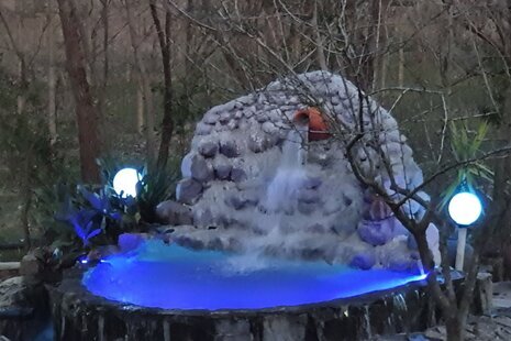 سوئیت کلبه درختی یاس در مجتمع اقامتی رشت