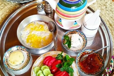 واحد تکخواب نازخاتون در اقامتگاه بومگردی خمام