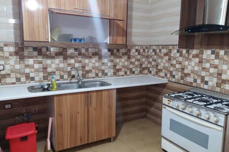 آپارتمان مبله دو خواب طبقه 3 مدرس 6 در همدان