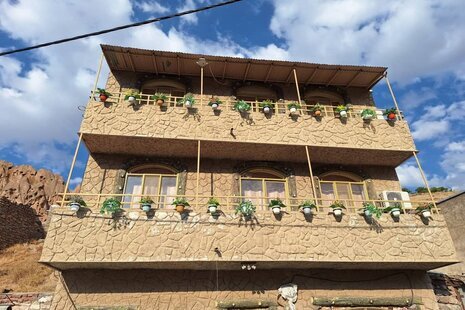 آپارتمان دوخواب عمارت سنگی 3 در اسکو