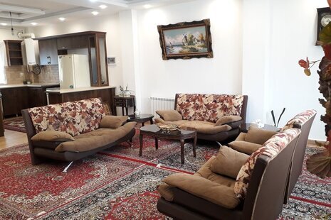 واحد در طبقه اول ویلا معلم رشت
