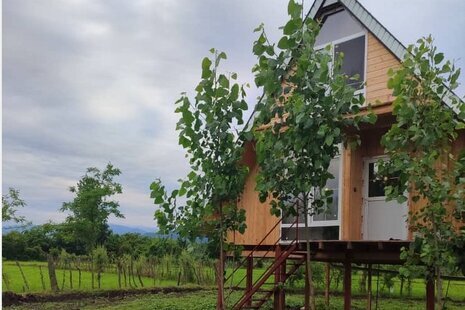 کلبه سوئیسی مبله تکخواب ملک جهان در ماسال