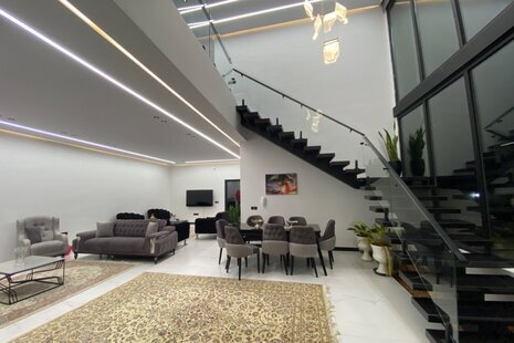 ویلا دوبلکس 4 خوا ب استخردار و جکوزی دژاوو در کردان