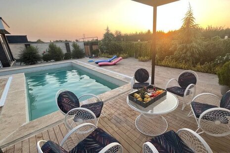 ویلا دو خواب استخردار جانان در ساوجبلاغ