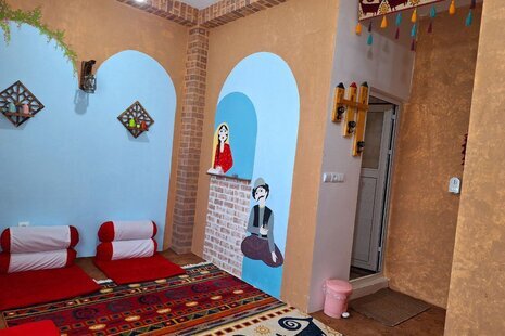 اتاق ناریکا در اقامتگاه بومگردی فومن