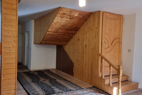 واحد مبله تکخواب اردیکده در طبقه اول ویلای کلاردشت