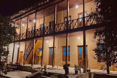 اتاق صفویان در اقامتگاه بومگردی گلوگاه