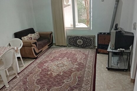 واحد تکخواب در طبقه همکف ویلای محمودآباد