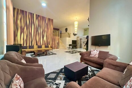 ویلا سه خواب استخردار سناتور در رودهن