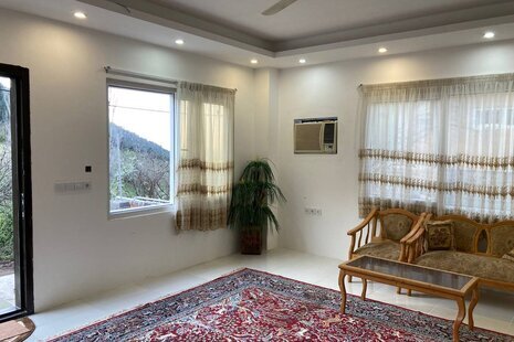 واحد تکخواب مبله  طبقه همکف ویلا در علی آباد