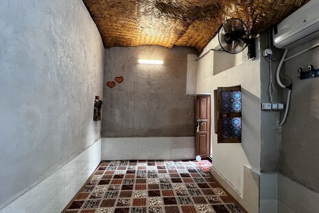 اتاق سلیمان سیرافی در اقامتگاه بومگردی کنگان