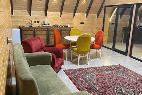 کلبه سوئیسی دوخواب مبله آرمو در بابل