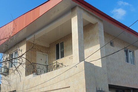 واحد تک خواب شقایق در طبقه اول ویلا بندرانزلی