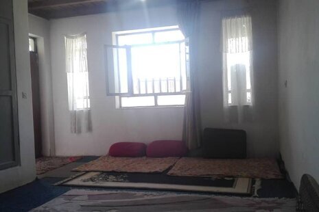 واحد دو خواب در طبقه اول یک باغ ویلا دو طبقه پل سفید