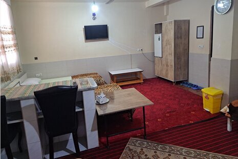 اتاق 4 نفره 2 در مهمانپذیر تاکستان