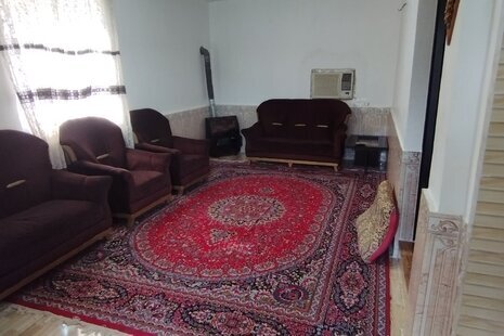 واحد تکخواب در طبقه اول ویلای رودبار
