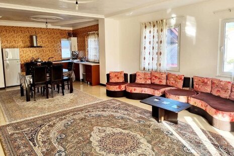 واحد دوخواب در طبقه اول ویلا گل باران در کلاردشت