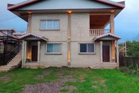 واحد تکخواب پدر و پسر در طبقه اول ویلای فومن