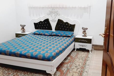 آپارتمان مبله دو خواب طبقه اول در یزد