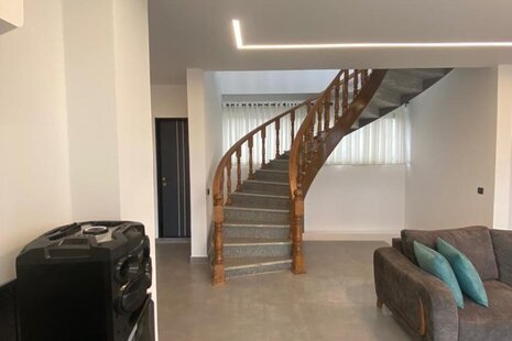 ویلا تریپلکس سه خواب استخردار کد 384 در محمودآباد