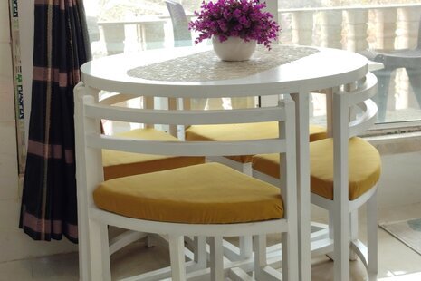 واحد دو خواب مبله در طبقه ی اول ویلا رینه