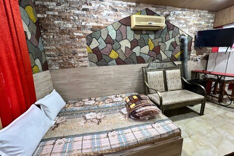 سوئیت خورشید 1 در بابلسر