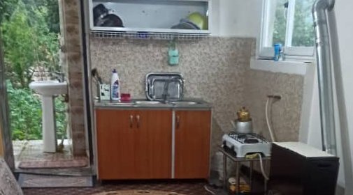 واحد طبقه اول در استخرگاه