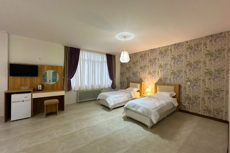 اتاق مبله چهار تخت 201 در فردوسی