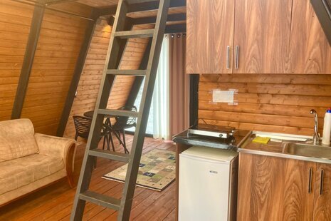 کلبه سوئیسی تکخواب میراث 1 در نور