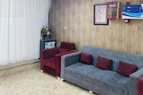 واحد سه تخت در مسافرخانه مشهد