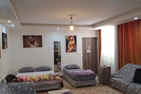 سوئیت گل زنبق 1 در گرمدره