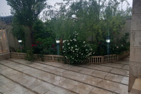 ویلا دوخواب استخردار دنا در چهارباغ