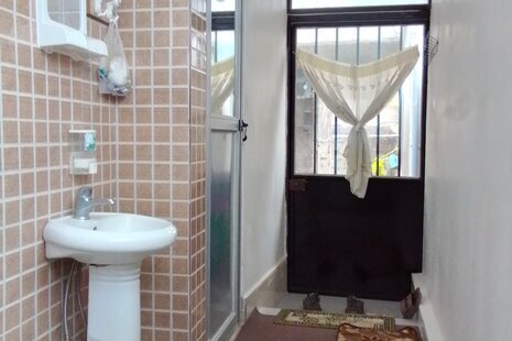 واحد سوئیت مبله طبقه همکف رضا در خمام