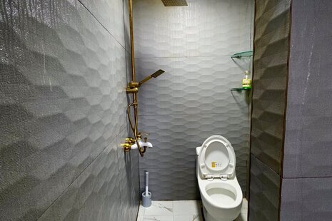 ویلا استخردار آبگرم سرپوشیده دوخواب لیلیوم در چهارباغ