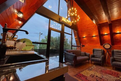 کلبه سوئیسی دوبلکس تکخواب جکوزی دار کلهو در شیرگاه