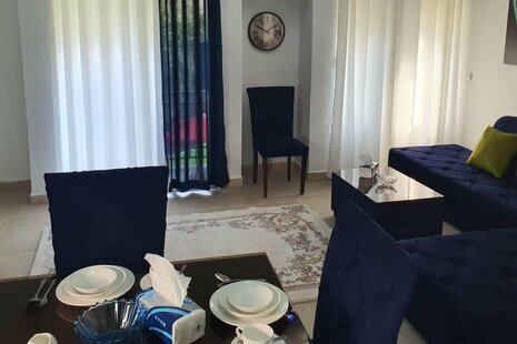 آپارتمان مبله دوخواب سورمه ای در کیش