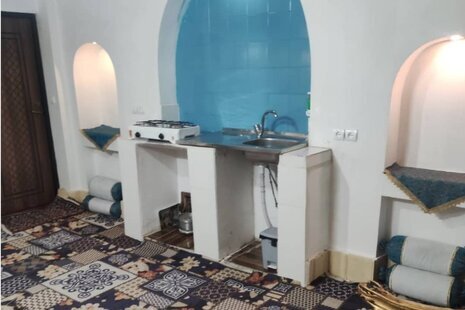 واحد تکخواب گردو در بومگردی برزک